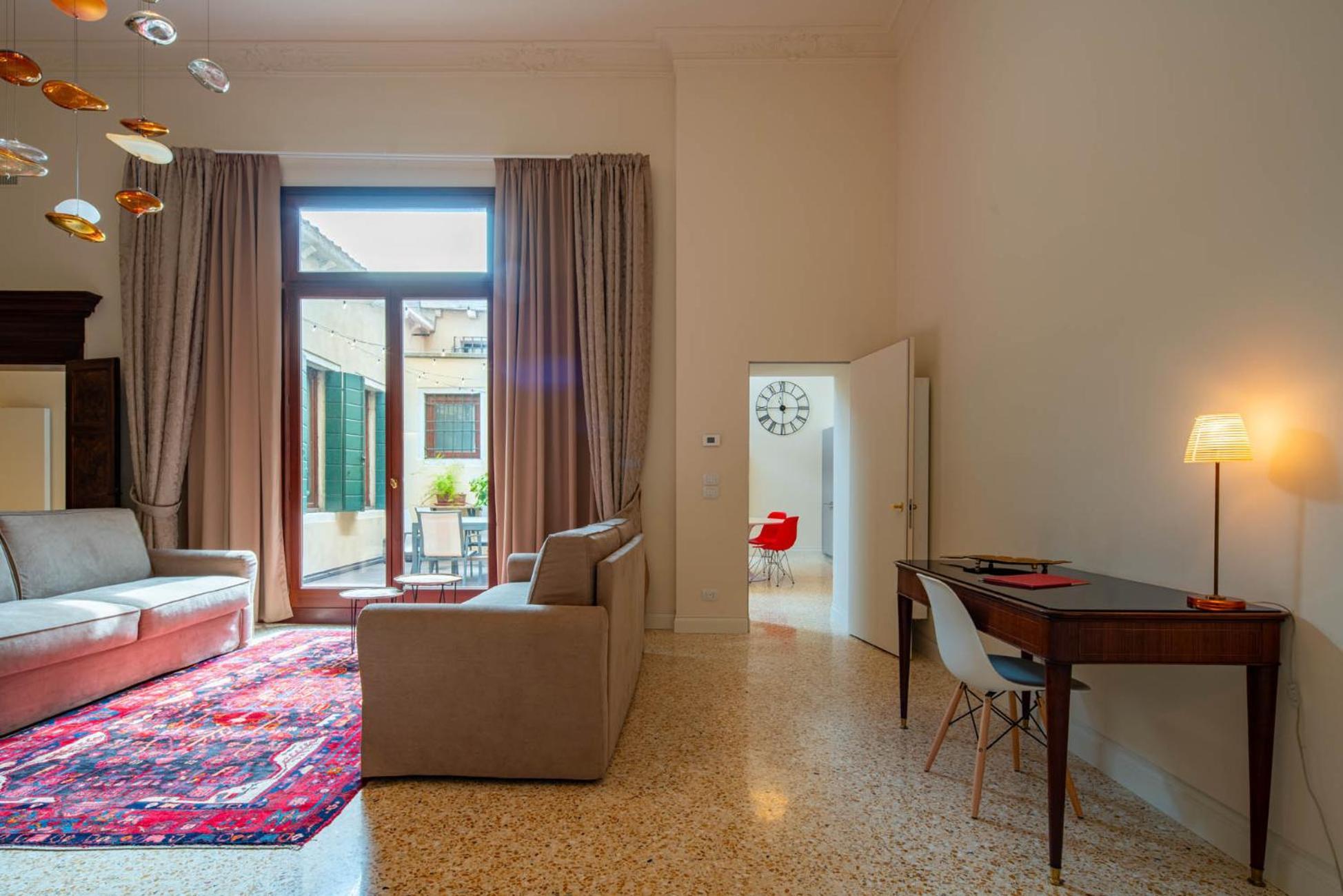 Ca' Longo Palace Damasco Appartement *